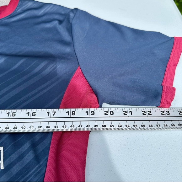 FC Barcelona Short Sleeve Tee Size M 100% Polyester - Picture 4 of 7